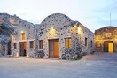 Με 10 μοναδικές εκδηλώσεις το Santorini Arts Factory γιορτάζει το τέλος του Αυγούστου