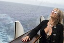 Η έκλειψη έκανε και πάλι επιτυχία το «Total Eclipse of the Heart» της Μπόνι Τάιλερ