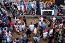 Πλούσιοι, supercars και η Λίντσεϊ Λόχαν στο πάρτι στην Ψαρρού για το ράλι με τα ακριβότερα αυτοκίνητα του κόσμου