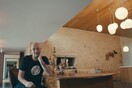 Μέσα στο σπίτι του τρομερού παιδιού της τέχνης, Jake Chapman