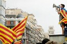 Καταλονία: Υποστηρικτές του δημοψηφίσματος κατέλαβαν εκλογικά κέντρα