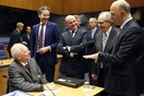 Το Eurogroup αποχαιρετά τον Σόιμπλε: Θα μας λείψει η σοφία του, η εμπειρία του και η σκληρότητά του