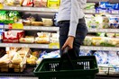 Ο ΕΦΕΤ «αδειάζει» τη λίστα με τα χιλιάδες ακατάλληλα τρόφιμα που δημοσιοποίησε το ΠΑΚΟΕ