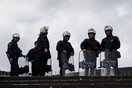 Νέες επιθέσεις κατά αστυνομικών στο γήπεδο Κορυδαλλού
