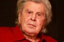 Μίκης Θεοδωράκης: Παραμένει νοσηλευόμενος- Δεν επιβεβαιώνεται κάποιο χειρουργείο