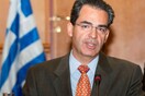 Παρέμβαση εισαγγελέα για τις αφίσες με τη φωτογραφία του καθηγητή Άγγελου Συρίγου