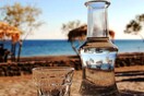 Οργή των «καζανάρηδων» στην Κρήτη από εγκύκλιο που ονομάζει το τσίπουρο, «προϊόν απόσταξης»