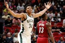 Forbes: «Ο Αντετοκούνμπο μετέτρεψε τους μικρούς Bucks σε διεθνές brand»