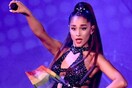Είναι bisexual η Αριάνα Γκράντε; Ο στίχος που προβλημάτισε τους φανς και τι απαντά η ίδια
