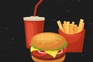 Όλα τα τρικ που χρησιμοποιούν τα εστιατόρια fast food, ώστε να παραγγέλνετε περισσότερο φαγητό