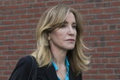 Η Felicity Huffman, από τις «Νοικοκυρές σε Απόγνωση», δηλώνει ένοχη για το πανεπιστημιακό σκάνδαλο δωροδοκίας