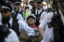 Λονδίνο: Έκτη μέρα αποκλεισμών δρόμων για το περιβάλλον - Ξεπέρασαν τις 700 οι συλλήψεις