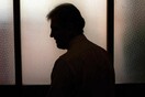 Ζωγράφος και μουσικός παγίδευαν ανήλικα κορίτσια στην Αθήνα - Τα φωτογράφιζαν γυμνά και έδιναν υποσχέσεις