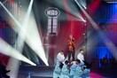 Madwalk 2019: Οι πρώτες εμφανίσεις στο κόκκινο χαλί & η εντυπωσιακή Ηλιάνα Παπαγεωργίου