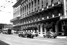 1958: Όταν επεκτεινόταν το ξενοδοχείο «Μεγάλη Βρετανία» προς την πλατεία Συντάγματος