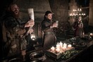 Game of Thrones: Εξαφάνισαν αθόρυβα το ποτήρι των Starbucks - Ποιος το ξέχασε στη σκηνή