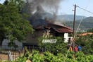 Νεκρή ανασύρθηκε ηλικιωμένη από πυρκαγιά που ξέσπασε σε μονοκατοικία στη Φθιώτιδα