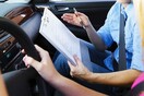 Εξεταζόμενη για δίπλωμα οδήγησης πιάστηκε με «σκονάκι»