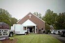 Μια drive-in εκκλησία λίγο έξω από τη Βιρτζίνια των ΗΠΑ