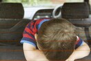 Κάλυμνος: Κλείδωσε το παιδί της στο αυτοκίνητο μέσα στη ζέστη - Περαστικοί έσπασαν το τζάμι για να το σώσουν