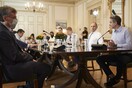 Σύσκεψη στο Μαξίμου παρουσία Τσιόδρα: Το «Σχέδιο Β» για τον κορωνοϊό - Ανησυχία για τουρίστες και πανηγύρια