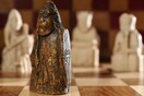 Sotheby's: 924.000 δολάρια για ένα πιόνι σκακιού