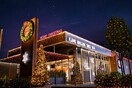 Το Burger King γιορτάζει από τώρα τα Χριστούγεννα- Βιάζεται να «φύγει» το δύσκολο 2020