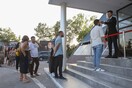 Θερμομέτρηση και ουρές για τα απογευματινά μπουζούκια στη Θεσσαλονίκη