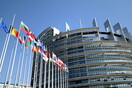 Οι Βρυξέλλες βγάζουν Ελβετία και Ηνωμένα Αραβικά Εμιράτα από τις λίστες φορολογικών παραδείσων