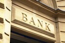 Έφοδος της Επιτροπής Ανταγωνισμού στις τράπεζες: Έψαξαν μέχρι και τις τσάντες τραπεζικών στελεχών