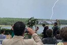 Χτύπησε κεραυνός «δίπλα» στον γάμο, ενώ ο γαμπρός έλεγε στη νύφη πως το 2020 δεν ήταν η καλύτερη χρονιά