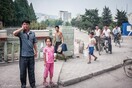Μια σπάνια ματιά στην καθημερινή ζωή της Πιονγιάνγκ, της πιο μυστικοπαθούς πρωτεύουσας του κόσμου