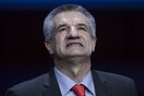 Γάλλος βουλευτής πάρκαρε πάνω σε σιδηροδρομική διάβαση, «μπλόκαρε» το τρένο