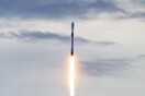 Στο διάστημα και πίσω: Η Space X έδεσε μια κάμερα στον πύραυλο Falcon 9 και αποδείχθηκε καλή ιδέα (Βίντεο)