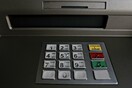 Επιτήδειοι στη Θεσσαλονίκη "ξάφρισαν" 18.000 ευρώ από καταθέσεις παγιδεύοντας ΑΤΜ