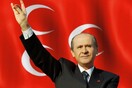 Αντιδράσεις προκάλεσε η επίσκεψη του «γκρίζου λύκου»