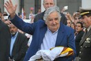 Ο φτωχότερος και πιο αγαπητός πρόεδρος του κόσμου παρέδωσε τα ηνία της Ουρουγάης
