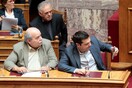 Κάτι τρέχει με το κινητό του Τσίπρα
