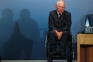Σόιμπλε: Δεν αποκλείω ελληνική χρεοκοπία