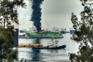 To Highspeed στις φλόγες στο λιμάνι του Πειραιά (φωτογραφίες)
