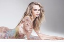 "Δεν είμαι τρόπαιο" - Η Cara Delevingne φωτογραφίζεται γυμνή για να υπερασπιστεί τα άγρια ζώα