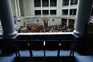 Αντίθετοι στο νέο πολυνομοσχέδιο δηλώνουν γιατροί, δικηγόροι και μηχανικοί