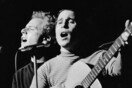 Το 1964 ο Paul Simon γράφει το The Sound Of Silence