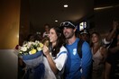 Στην Αθήνα η "χρυσή" Κατερίνα Στεφανίδη - Θερμή υποδοχή στο αεροδρόμιο