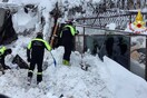 Οκτώ άνθρωποι βρέθηκαν ζωντανοί κάτω από τη χιονοστιβάδα στο ξενοδοχείο Rigopiano