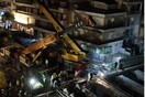 Θεσσαλονίκη: Φωτογραφίες από την γιγαντιαία επιχείρηση της Πυροσβεστικής στο εργοτάξιο του μετρό που σκοτώθηκε ο χειριστής