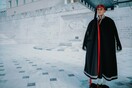 Ο Εύζωνας της πλατείας Συντάγματος ποτέ δεν κρυώνει....