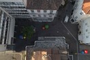 Το μυστήριο με τις γιγαντιαίες μπάλες στην Ερμού