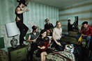 La Femme: H ιστορία της μπάντας - φαινόμενο που «στραγγάλισαν» οι κριτικοί, αλλά αγάπησε το κοινό