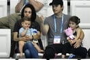 Ο Άστον Κούτσερ και η Μίλα Κούνις αποφάσισαν να μην ξανακάνουν δώρο στα παιδιά τους τα Χριστούγεννα